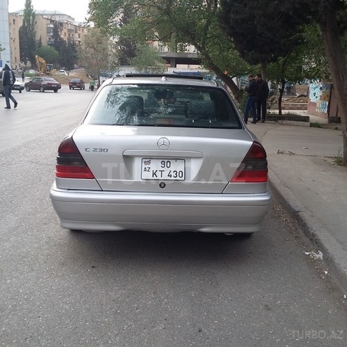 Mercedes C 230 2000, 172,000 km - 2.3 l - Bakı