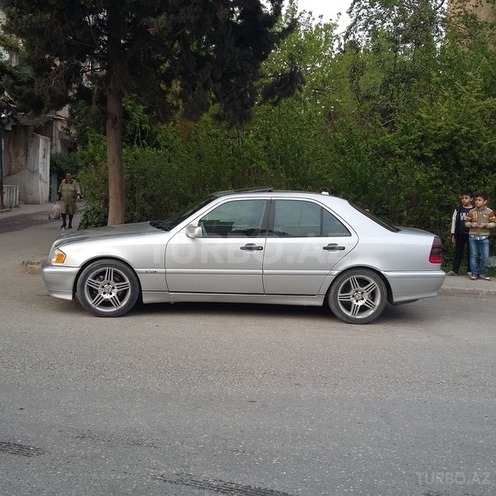 Mercedes C 230 2000, 172,000 km - 2.3 l - Bakı