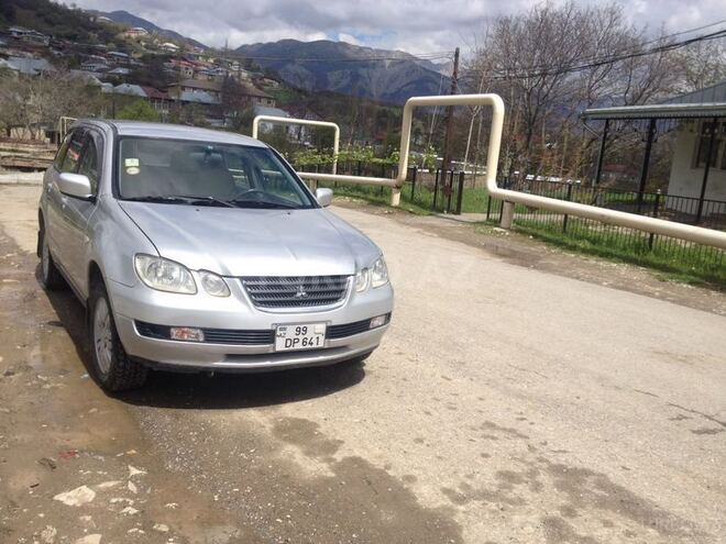Mitsubishi Airtrek 2002, 150,000 km - 2.0 l - İsmayıllı