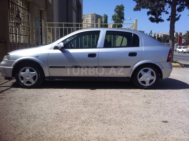 Opel Astra 1998, 180,000 km - 1.8 л - Bakı