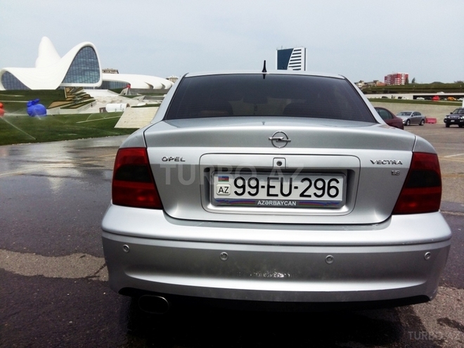 Opel Vectra 2001, 138,500 km - 1.8 l - Bakı