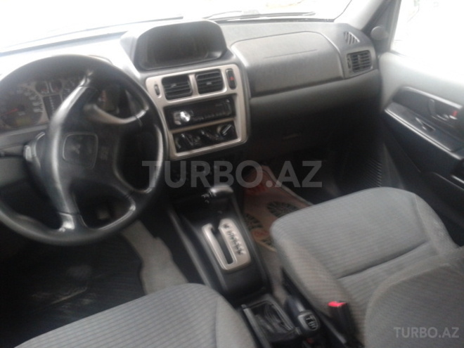 Mitsubishi Pajero io 1999, 182,000 km - 1.8 l - Bakı