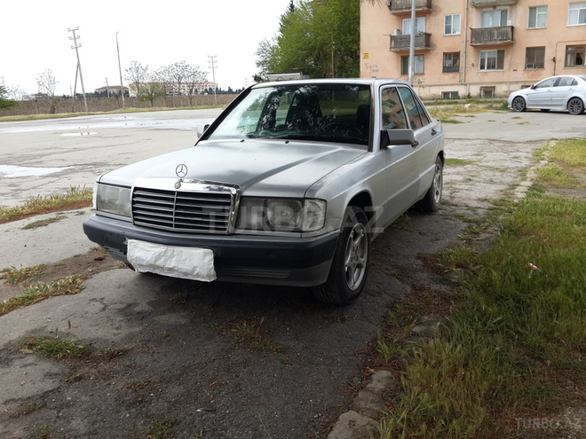 Mercedes 190 1992, 290,000 km - 2.0 л - Bakı