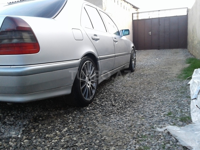 Mercedes C 230 2000, 120,000 km - 2.3 л - Sumqayıt