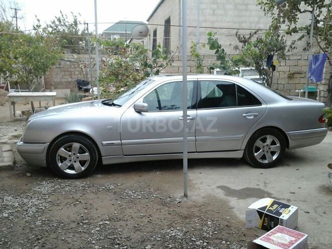 Mercedes E 230 1996, 233,333 km - 2.3 l - Bakı