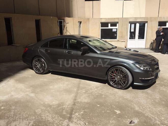 Mercedes CLS 63 AMG 2011, 63,000 km - 5.5 л - Bakı