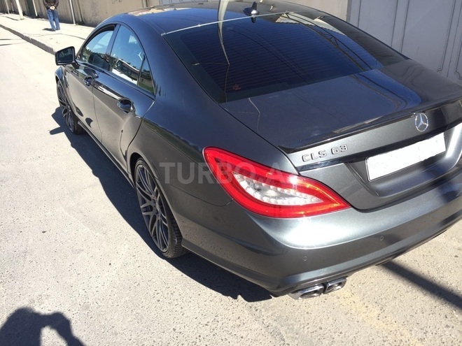 Mercedes CLS 63 AMG 2011, 63,000 km - 5.5 л - Bakı