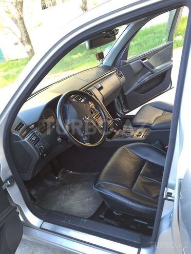 Mercedes E 320 2001, 155,000 km - 3.2 l - Bakı