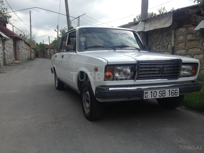 LADA (VAZ) 2107 2006, 112,000 km - 1.6 l - Qax