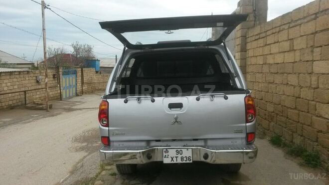 Mitsubishi L200 2010, 142,000 km - 2.5 л - Bakı