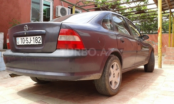 Opel Vectra 1996, 198,570 km - 2.0 л - Bakı
