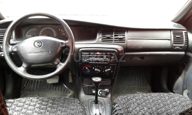 Opel Vectra 1996, 198,570 km - 2.0 л - Bakı