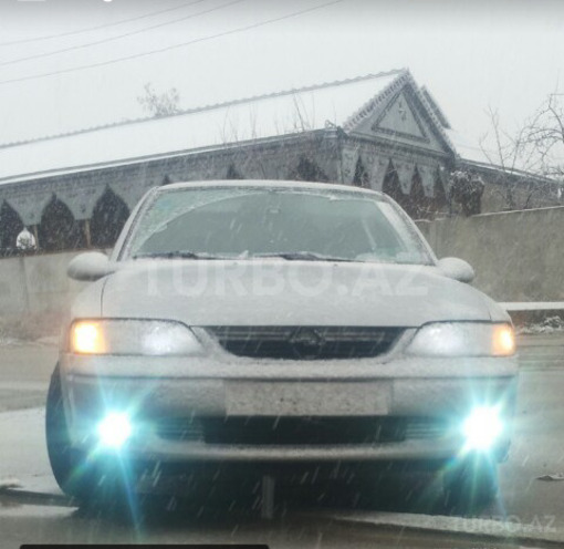 Opel Vectra 1999, 289,000 km - 2.0 l - Bakı