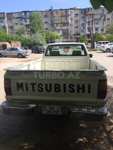Mitsubishi L200 1996, 250,000 km - 2.5 l - Bakı