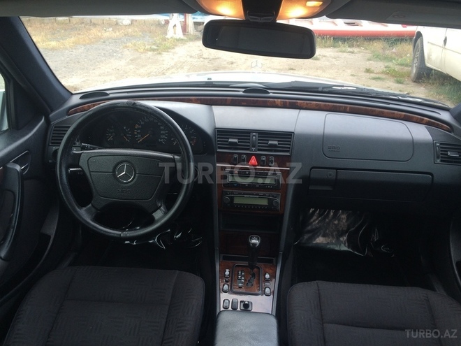 Mercedes C 180 2000, 219,991 km - 1.8 l - Sumqayıt
