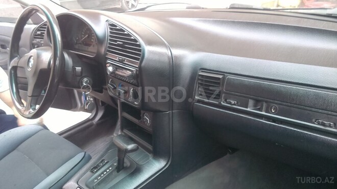 BMW 320 1992, 256,000 km - 2.0 l - Bakı