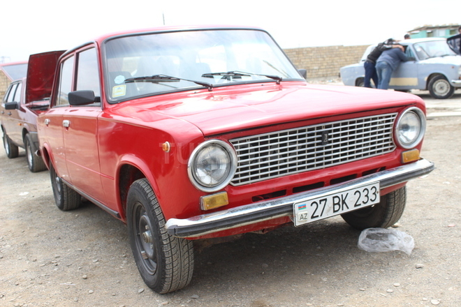 LADA (VAZ) 21011 1985, 100,000 km - 1.5 л - Bakı