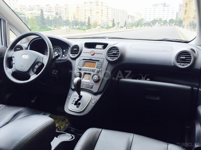 Kia Carens 2009, 32,050 km - 2.0 л - Bakı