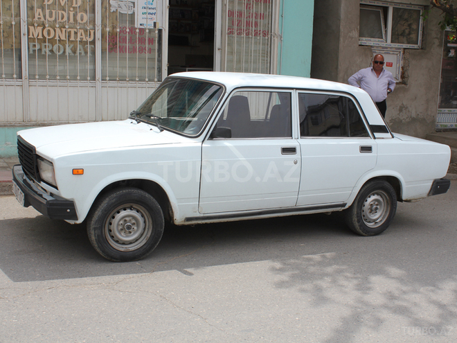 LADA (VAZ) 2107 2007, 230,000 km - 1.6 л - Bakı