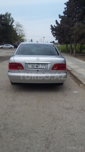 Mercedes E 240 1997, 290,000 km - 2.6 l - Bakı