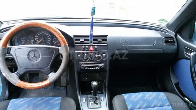 Mercedes C 200 1998, 320,000 km - 2.0 l - Bakı