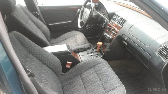 Mercedes C 200 1995, 1,789,000 km - 2.0 л - Bakı