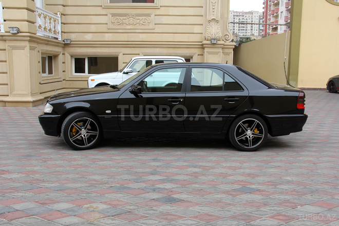 Mercedes C 240 1998, 172,000 km - 2.4 l - Bakı