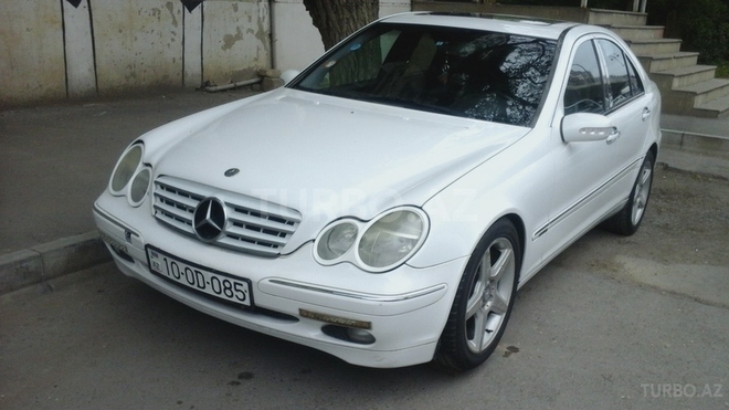 Mercedes C 240 2000, 96,000 km - 2.6 л - Bakı