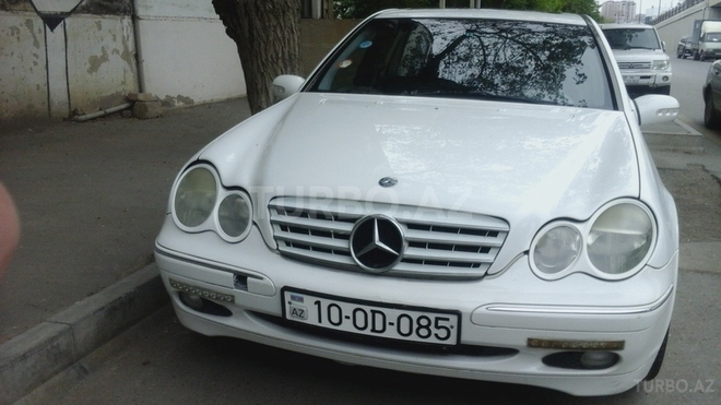 Mercedes C 240 2000, 96,000 km - 2.6 л - Bakı