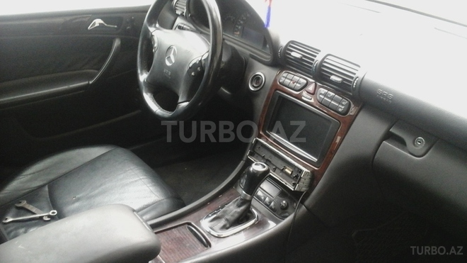Mercedes C 240 2000, 96,000 km - 2.6 л - Bakı