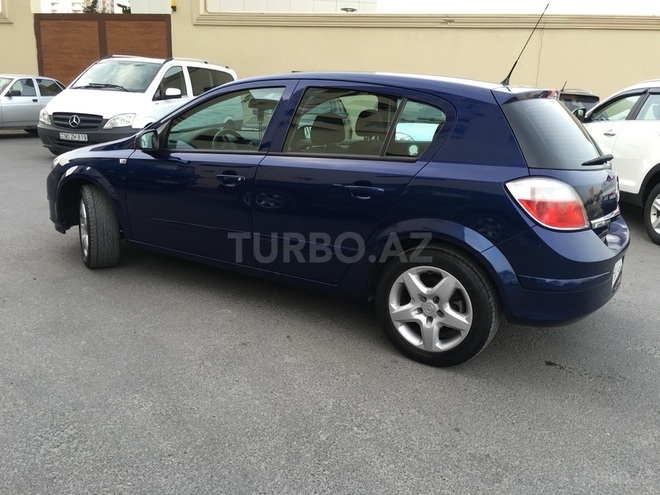 Opel Astra 2006, 80,000 km - 1.8 л - Bakı