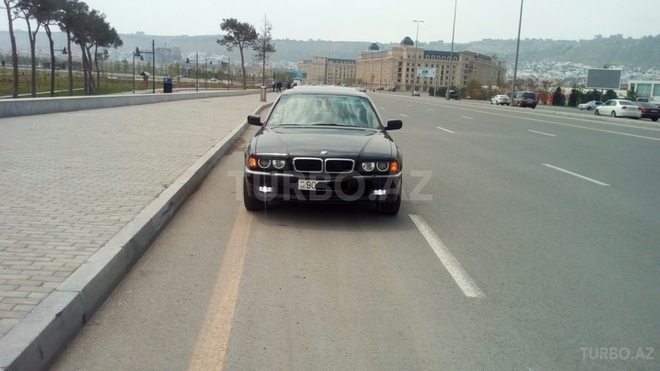 BMW 735 1998, 266,777 km - 3.5 л - Bakı