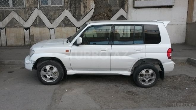 Mitsubishi Pajero io 1998, 260,000 km - 1.8 l - Bakı