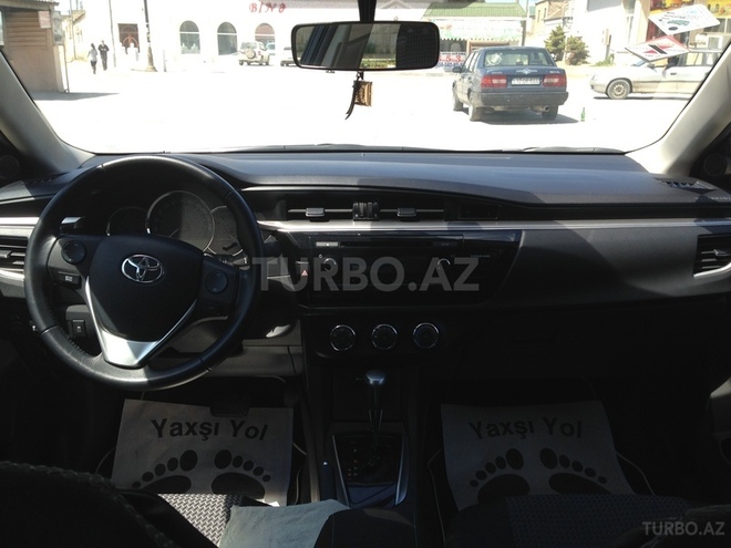 Toyota Corolla 2013, 24,345 km - 1.6 l - Bakı