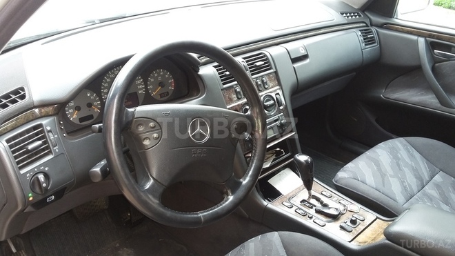 Mercedes E 200 2000, 135,000 km - 2.0 l - Şəmkir