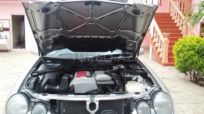 Mercedes E 200 2000, 135,000 km - 2.0 l - Şəmkir