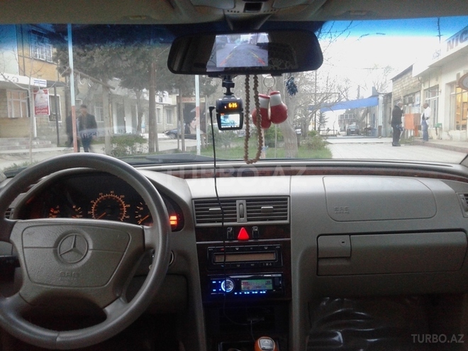 Mercedes C 230 1998, 216,000 km - 2.3 l - Sumqayıt