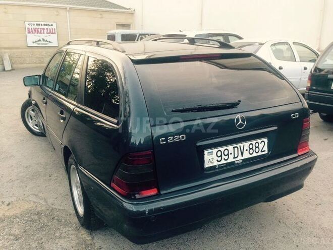 Mercedes C 220 2000, 230,000 km - 2.2 l - Bakı