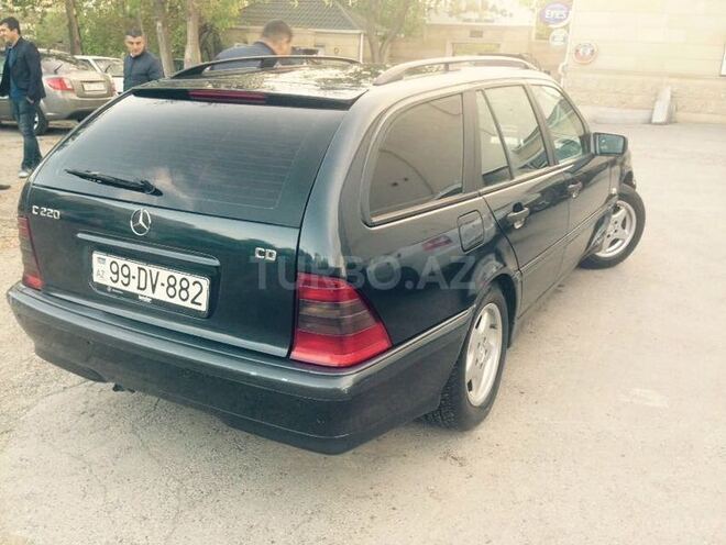 Mercedes C 220 2000, 230,000 km - 2.2 l - Bakı