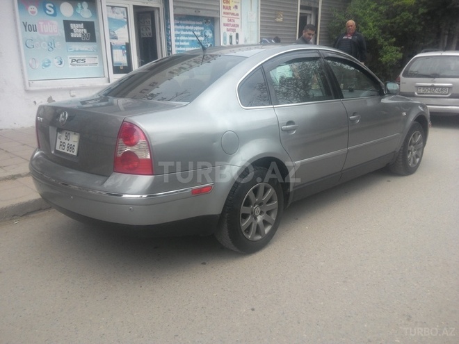 Volkswagen Passat 2003, 236,000 km - 1.8 л - Sumqayıt