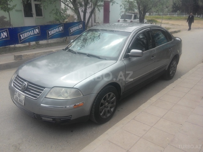 Volkswagen Passat 2003, 236,000 km - 1.8 л - Sumqayıt