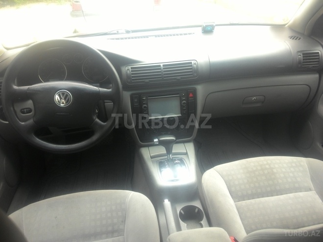 Volkswagen Passat 2003, 236,000 km - 1.8 л - Sumqayıt
