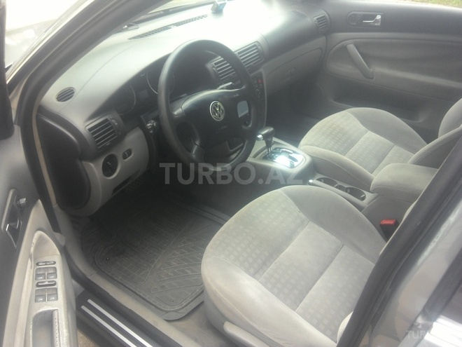 Volkswagen Passat 2003, 236,000 km - 1.8 л - Sumqayıt