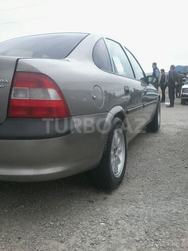Opel Vectra 1996, 193,725 km - 2.0 l - Bakı