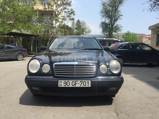 Mercedes E 240 1998, 237,412 km - 2.4 l - Bakı