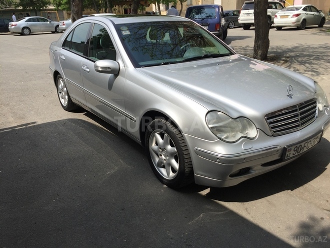 Mercedes C 200 2000, 265,000 km - 2.0 л - Bakı