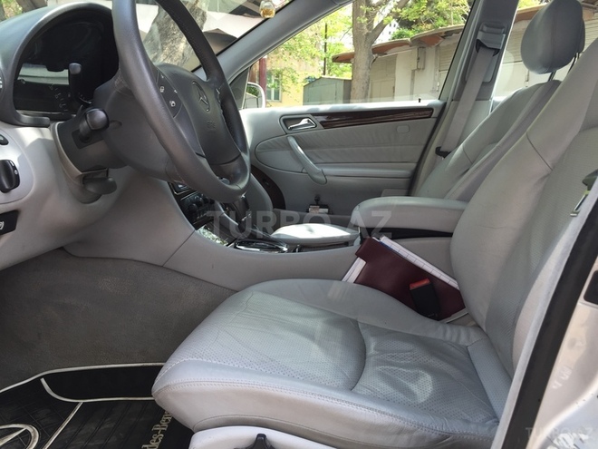 Mercedes C 200 2000, 265,000 km - 2.0 л - Bakı