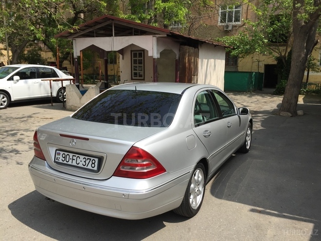 Mercedes C 200 2000, 265,000 km - 2.0 л - Bakı