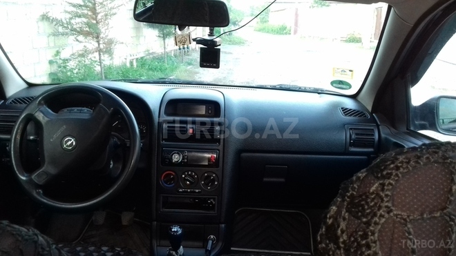 Opel Astra 1999, 230,000 km - 1.6 l - Bərdə