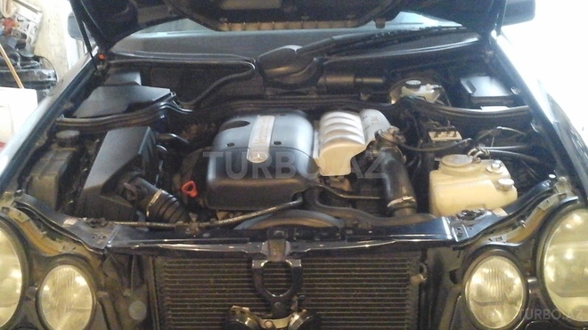 Mercedes E 220 1999, 234,000 km - 2.2 л - Bakı